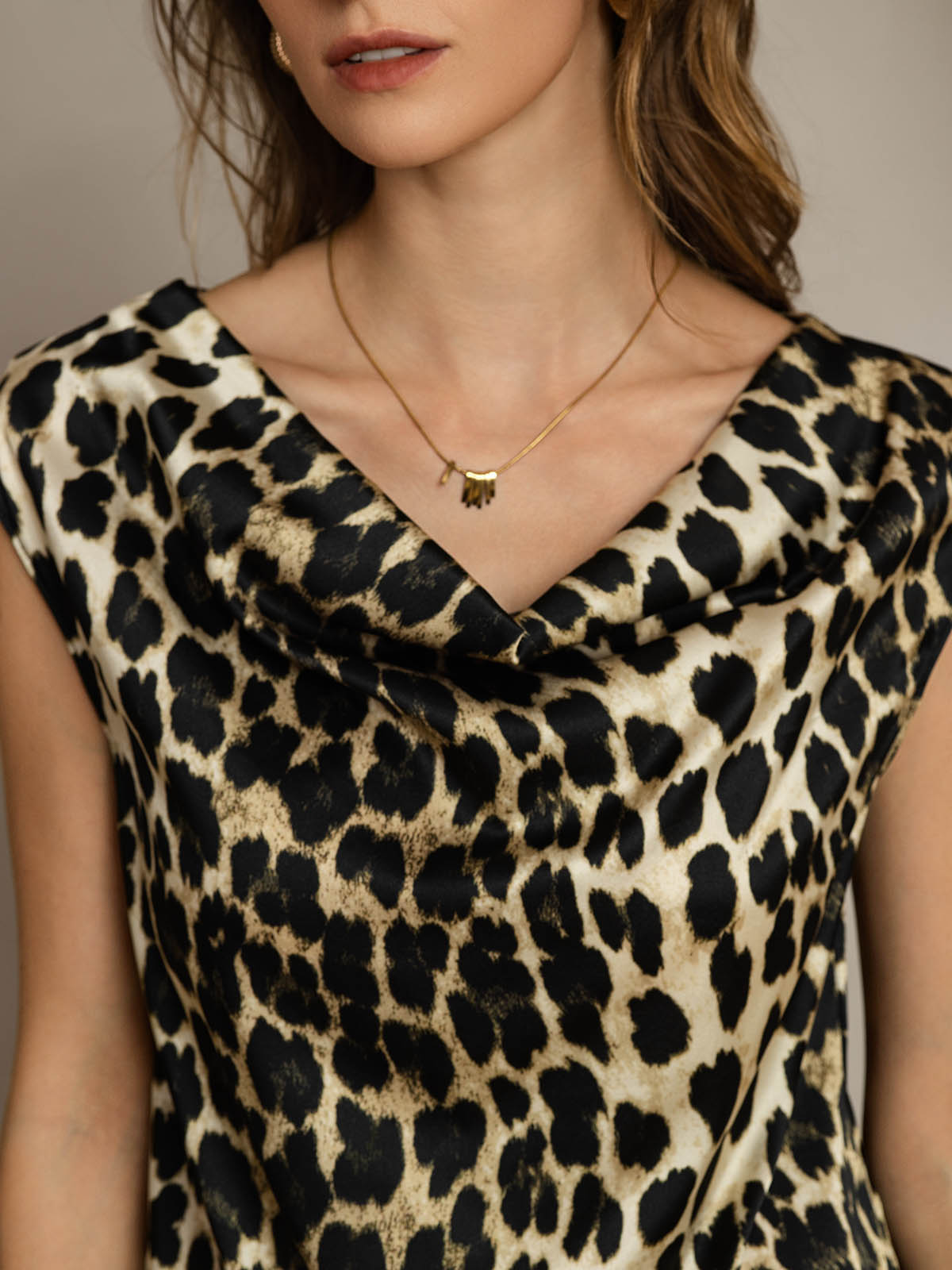 [Leopardo] SilkSilky-ES 19Momme Seda Escote Caído Camisetas de Mujer 005