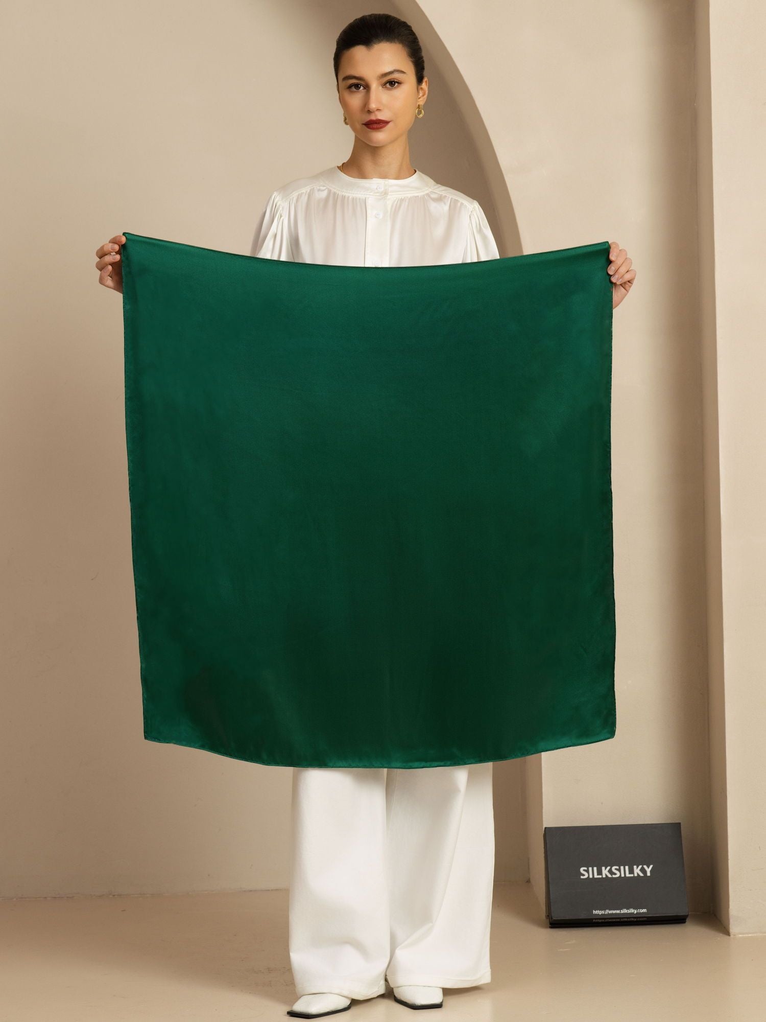 [VerdeOscuro] SilkSilky-ES Seda Scarf 002