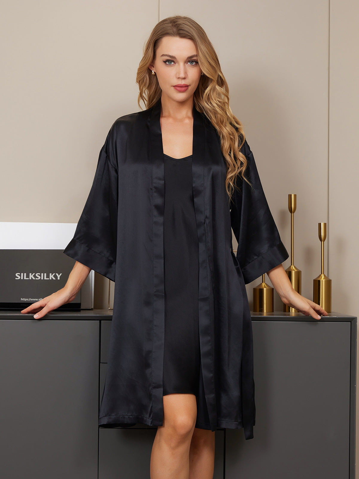 [Negro] SilkSilky-ES Seda Pura Cuello en V Conjunto de camisón y bata 005