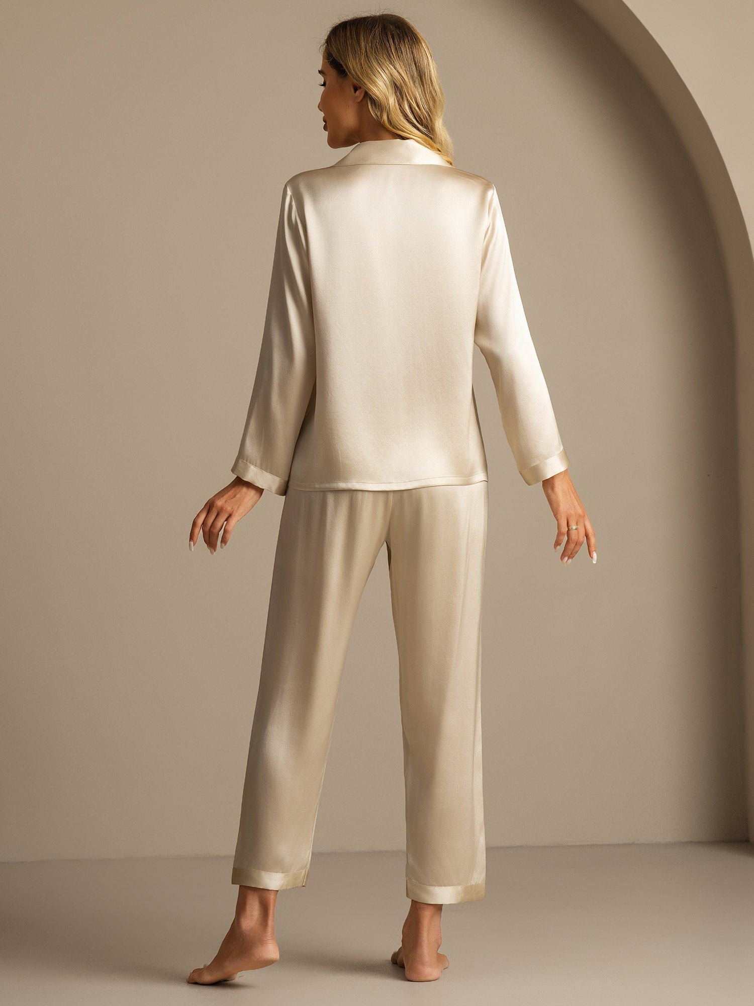 [Champán] SilkSilky-ES Seda Pura Womens Pajamas 002,