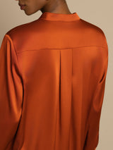 [Caramelo] SilkSilky-ES 19Momme Manga larga Cuello Alto Blusa 004