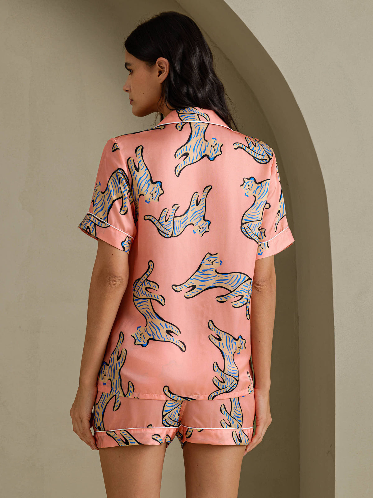 [Gato Rosa] SilkSilky-ES Short Sleeve Lapel Collar Pijamas de mujer 002