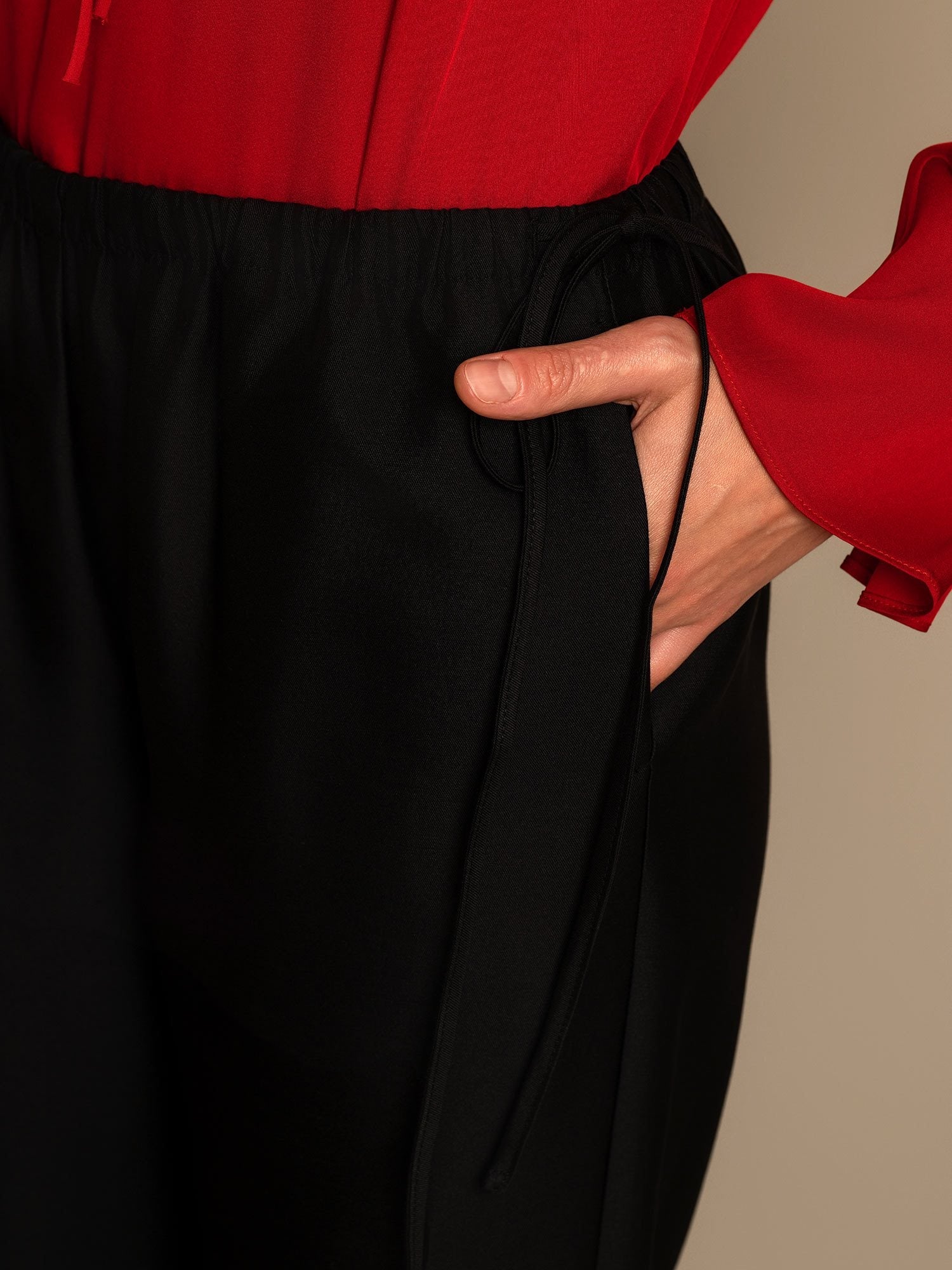 [Negro] SilkSilky-ES 32Momme Silk-Wool Blend Womens Pants 004,