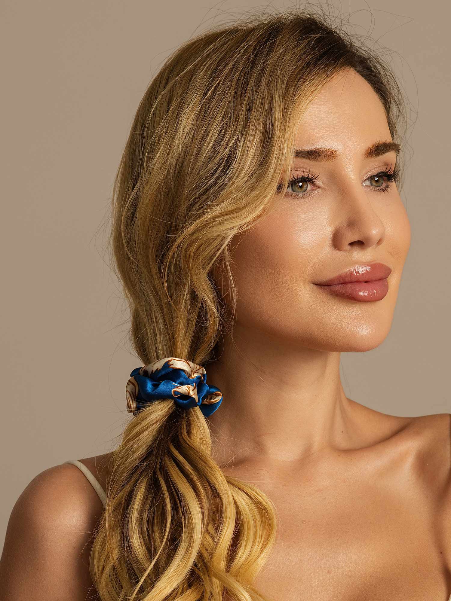 [Dragón Navy] SilkSilky-ES 19Momme Seda Pura Scrunchie 001,