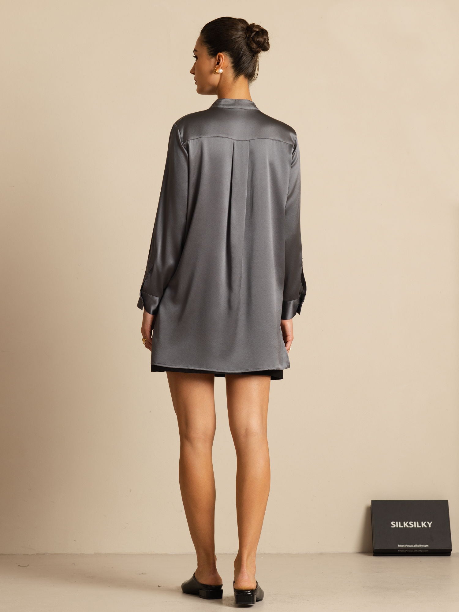 [Gris Oscuro] SilkSilky-ES 19Momme Seda Manga larga Cuello Alto Blusa 002