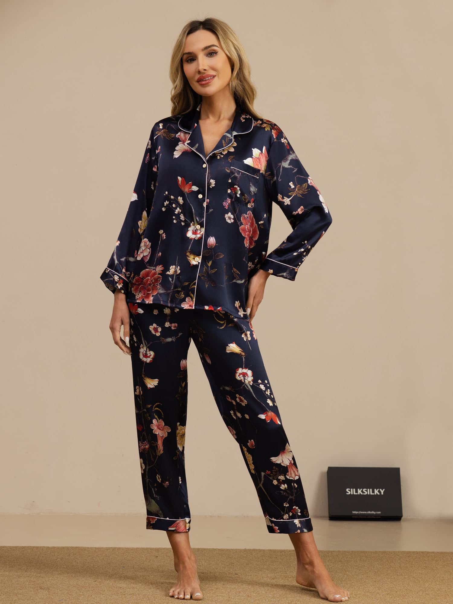 [Floral Azul Marino] SilkSilky-ES Manga larga Pijamas de mujer 001