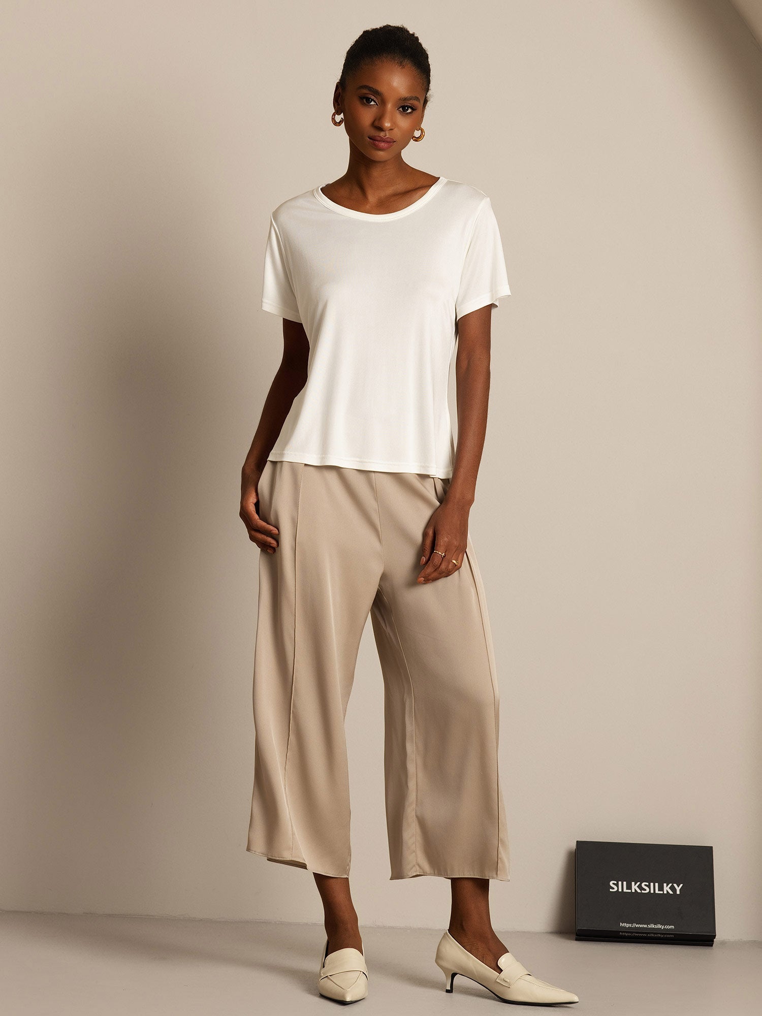 [Blanco] SilkSilky-ES Tejido de seda Womens T-Shirt 006,