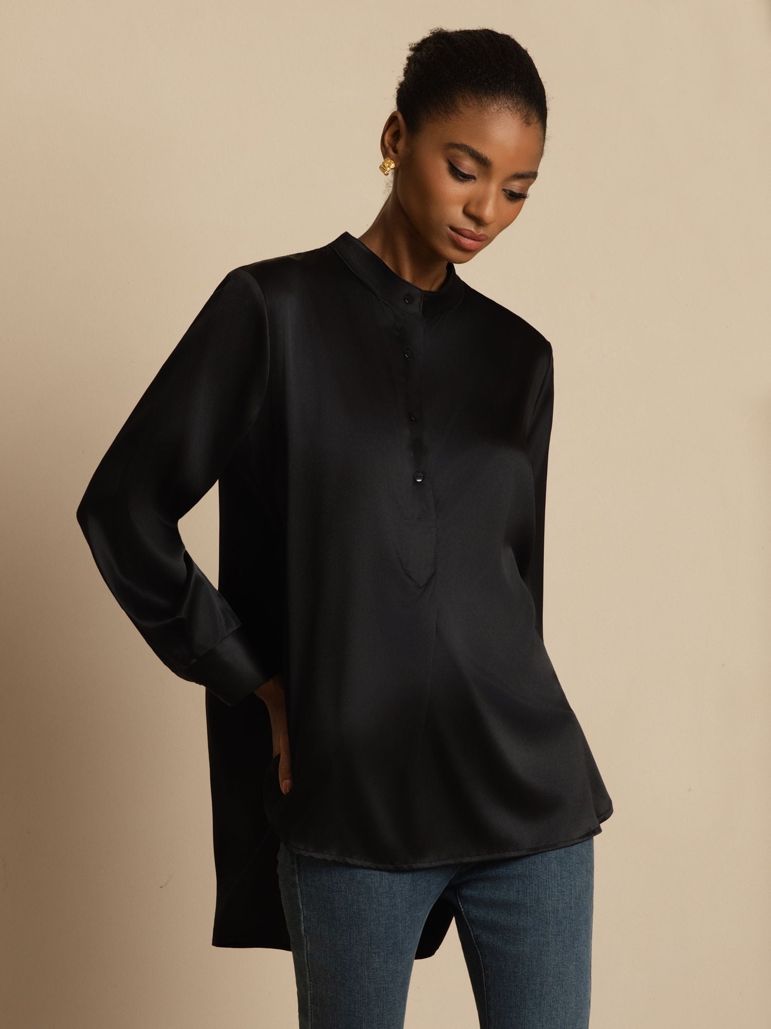 [Negro] SilkSilky-ES 19Momme Seda Manga larga Cuello Alto Blusa 001