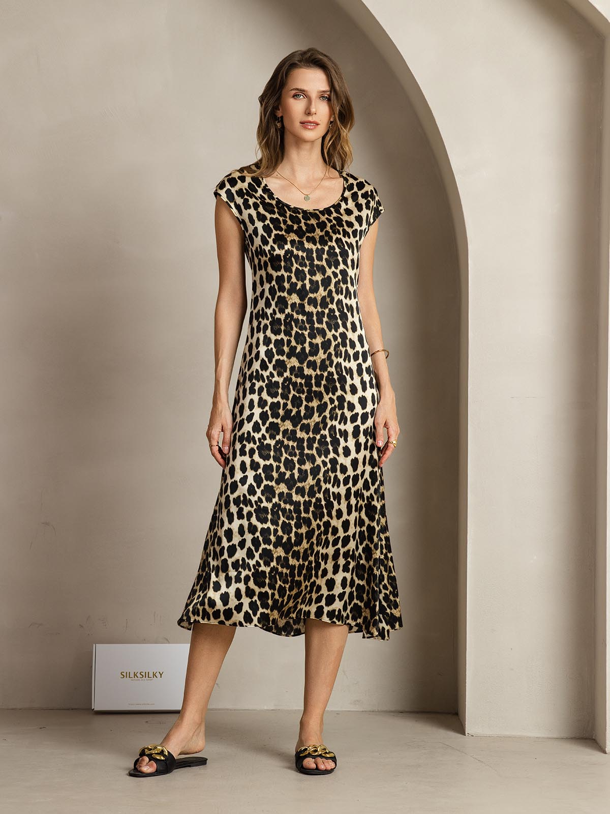 [Leopardo] SilkSilky-ES 19Momme Seda Dress 003