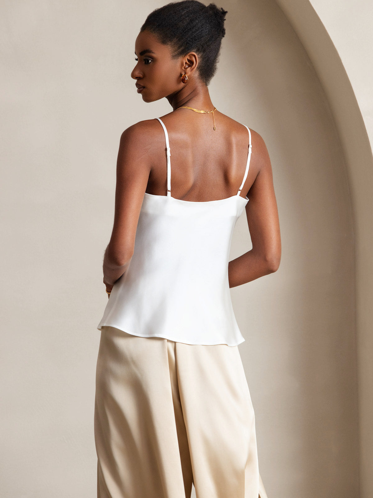 [Blanco] SilkSilky-ES Seda Pura Sin mangas Cuello en V Top de tirantes 002