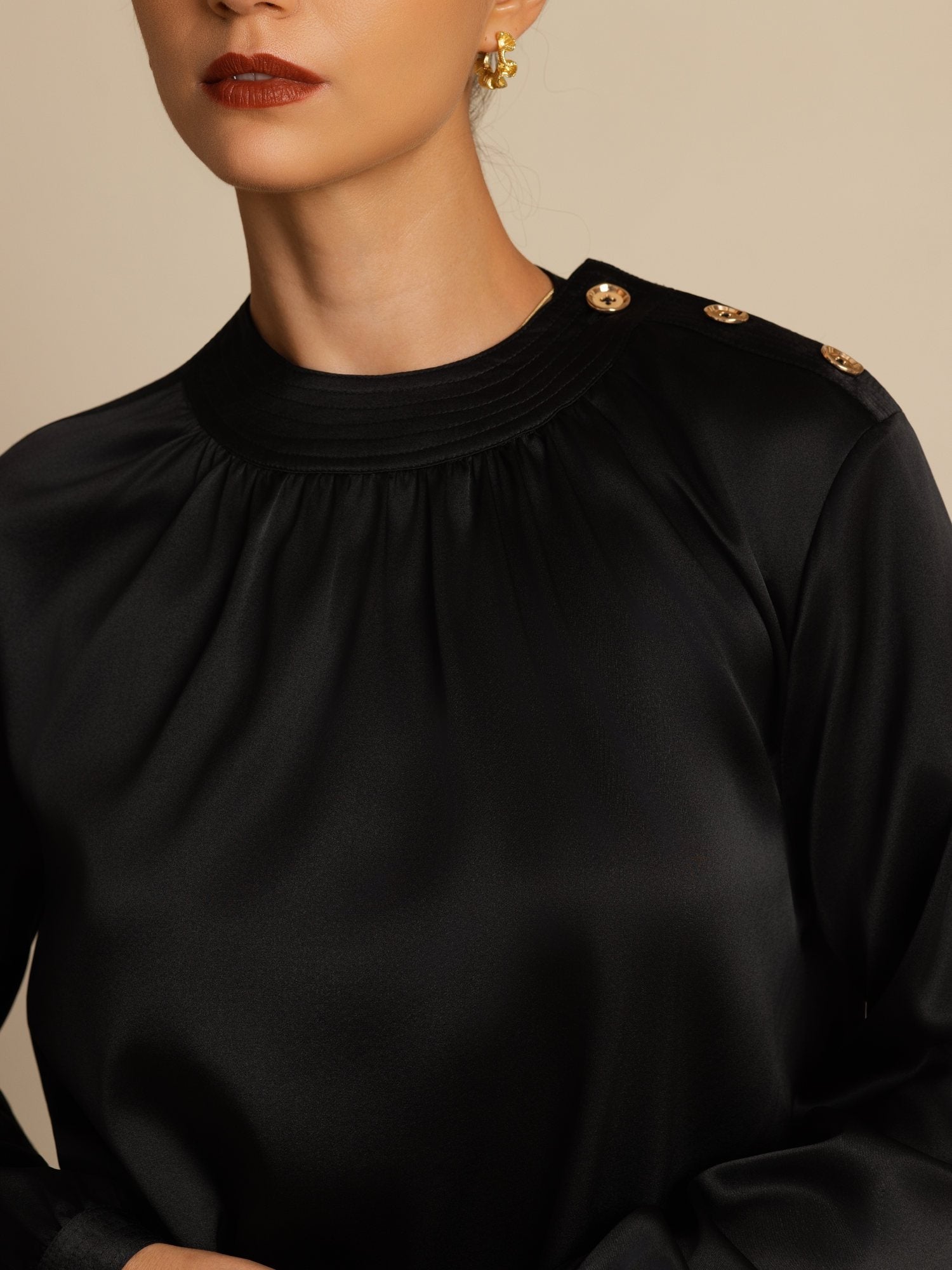 [Negro] SilkSilky-ES 19Momme Seda Manga larga Cuello Redondo Blusa 005