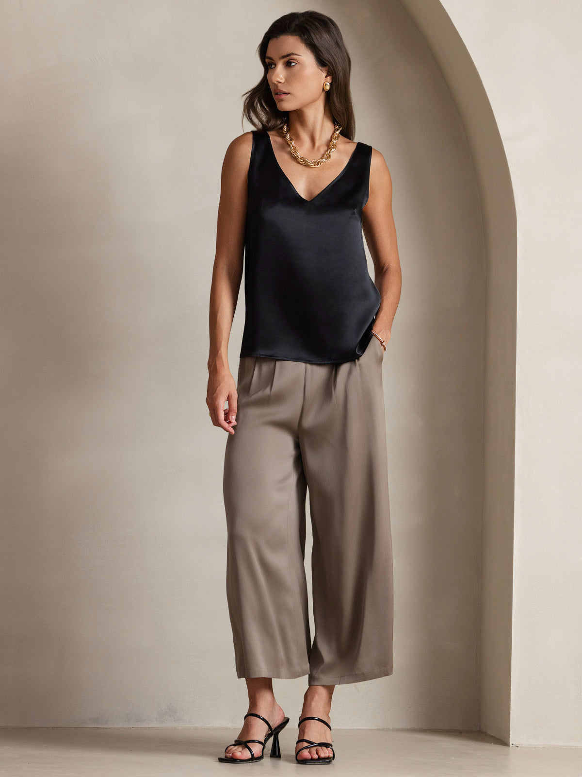 [Negro] SilkSilky-ES 19Momme Sin mangas Cuello en V Top de tirantes 007