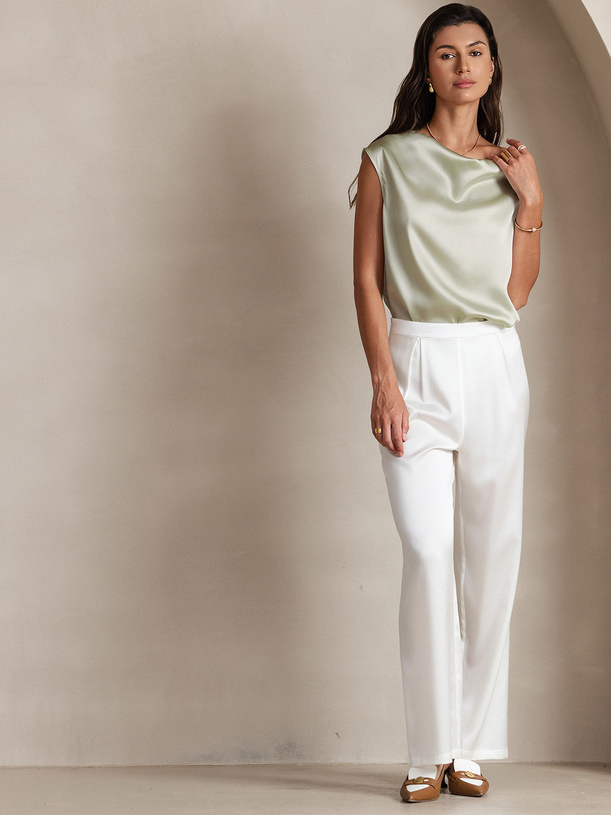 [Verde Claro] SilkSilky-ES 19Momme Seda Escote Caído Camisetas de Mujer 006