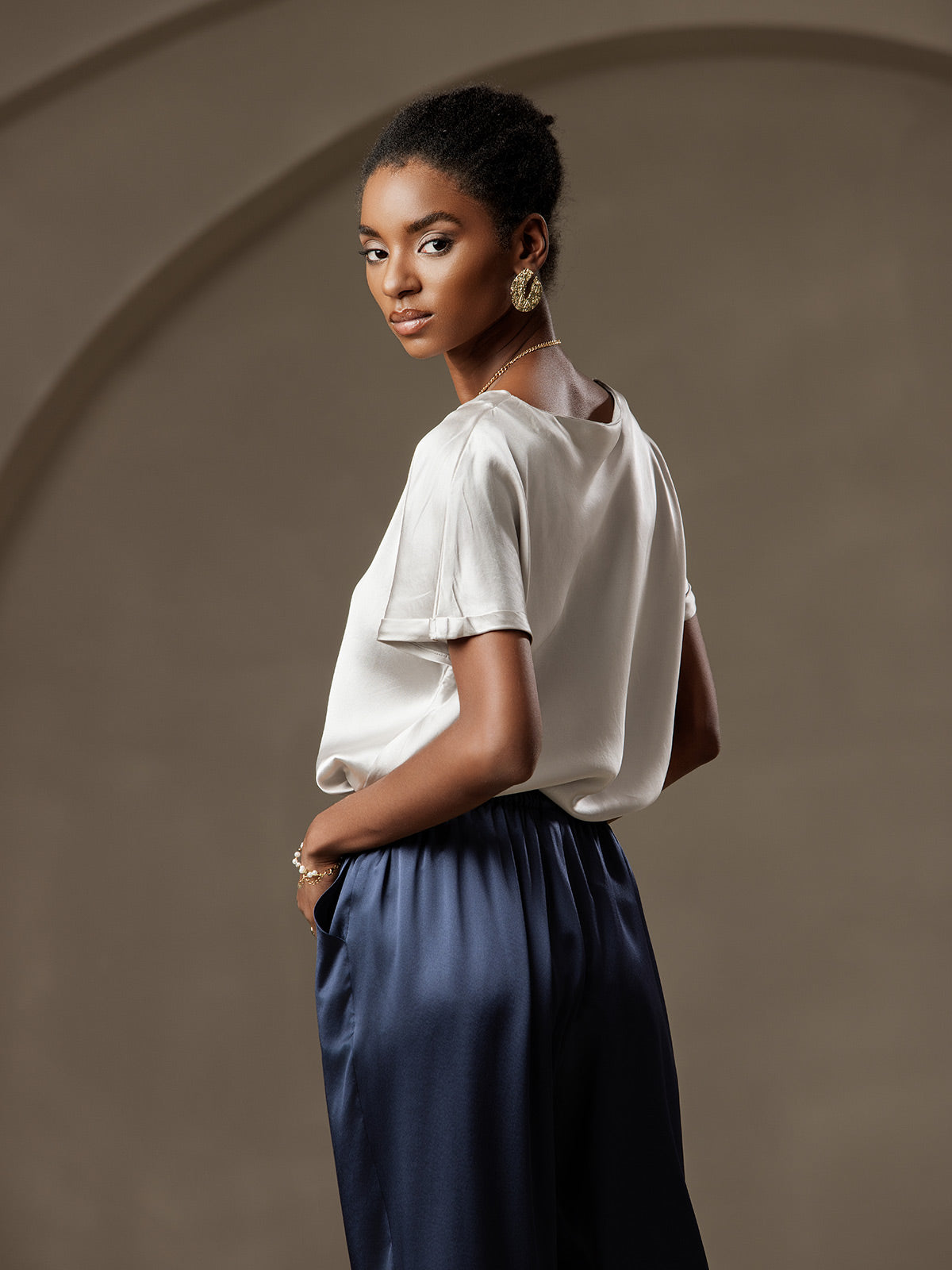 [Gris Claro] SilkSilky-ES 19Momme Seda Womens T-Shirt 004,