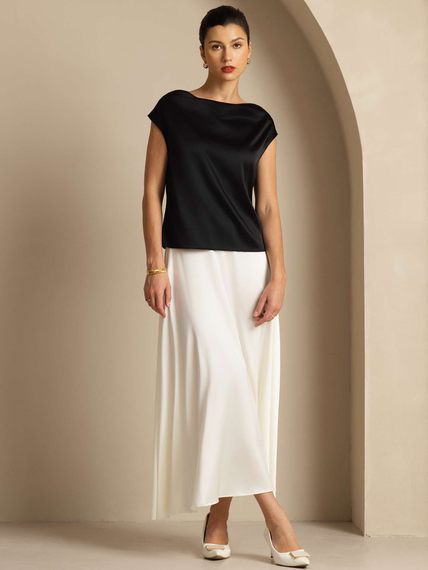 [Negro] SilkSilky-ES 19Momme Seda Sin mangas Womens T-Shirt 007