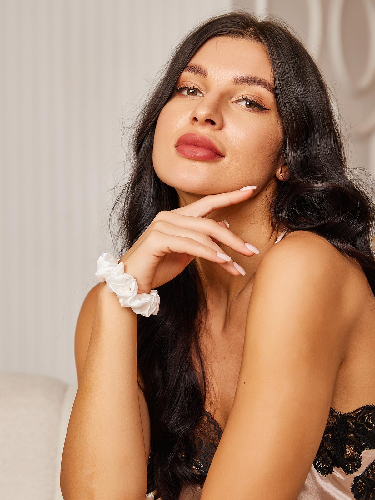 [Blanco] SilkSilky-ES 19Momme Seda Pura Scrunchie 003