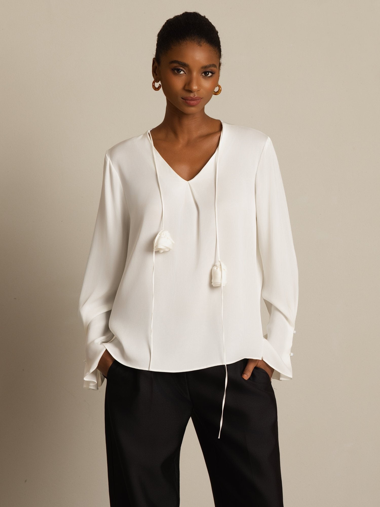 [Blanco] SilkSilky-ES 19Momme Seda Manga larga Cuello en V Blusa 003