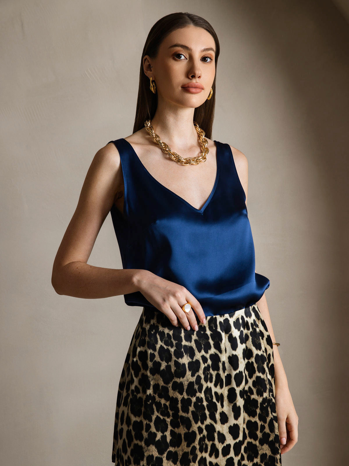 [Azul Oscuro] SilkSilky-ES 19Momme Seda Cuello en V Top de tirantes 003