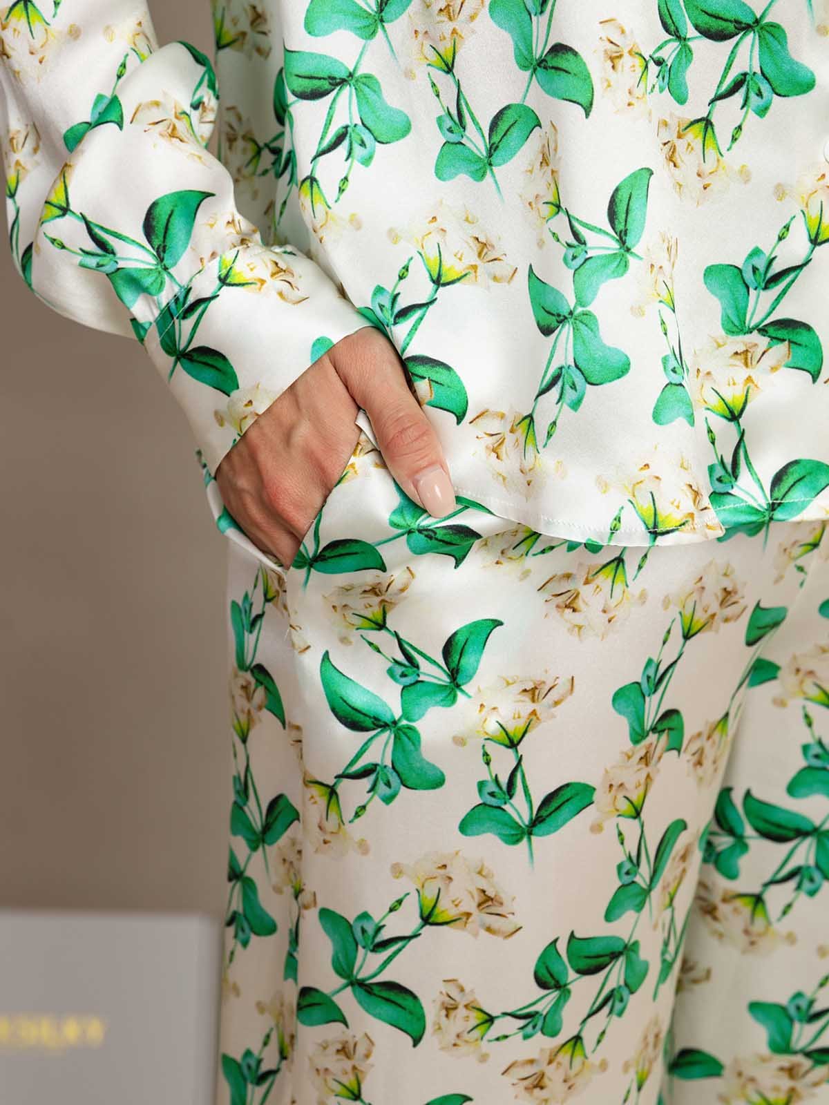 [Floral Verde] SilkSilky-ES 19Momme Seda Cuello Camisero Women''s Outfit Sets 006