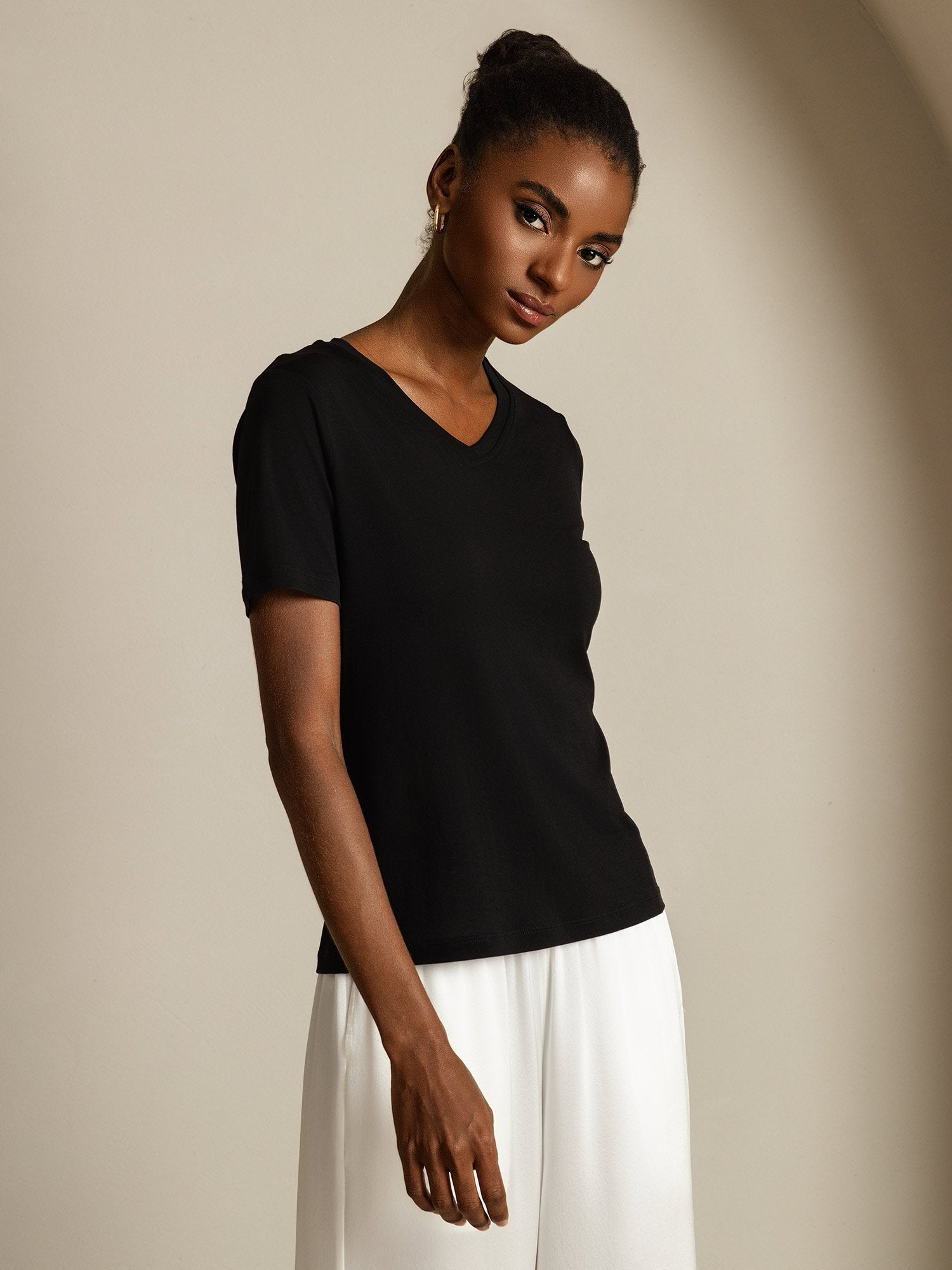 [Negro] SilkSilky-ES Seda Pura Cuello en V Camisetas de Mujer 003