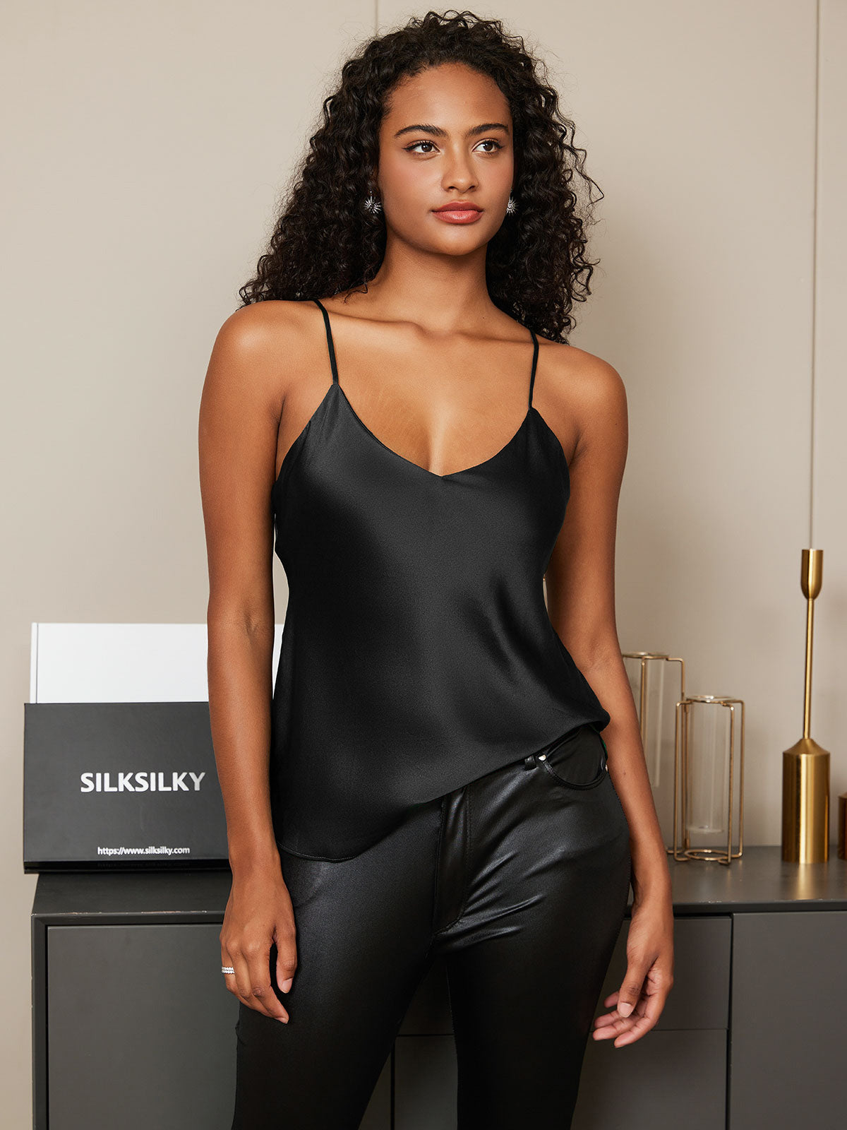 [Negro] SilkSilky-ES Seda Pura Sin mangas Cuello en V Top de tirantes 005