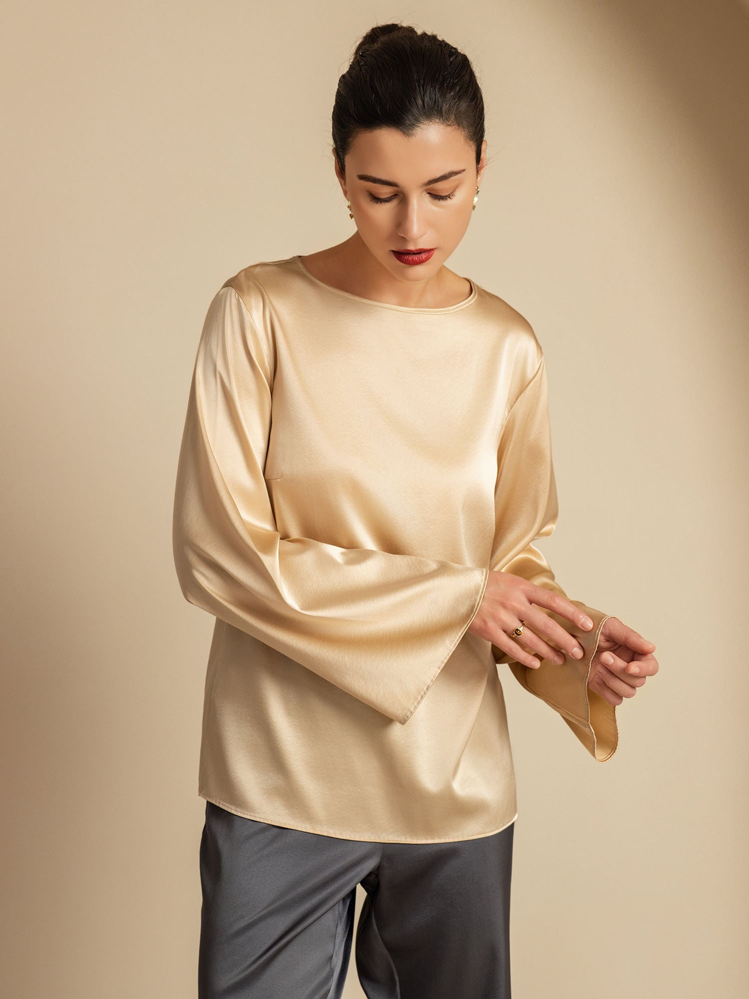 [Champán] SilkSilky-ES 19Momme Seda Womens T-Shirt 003
