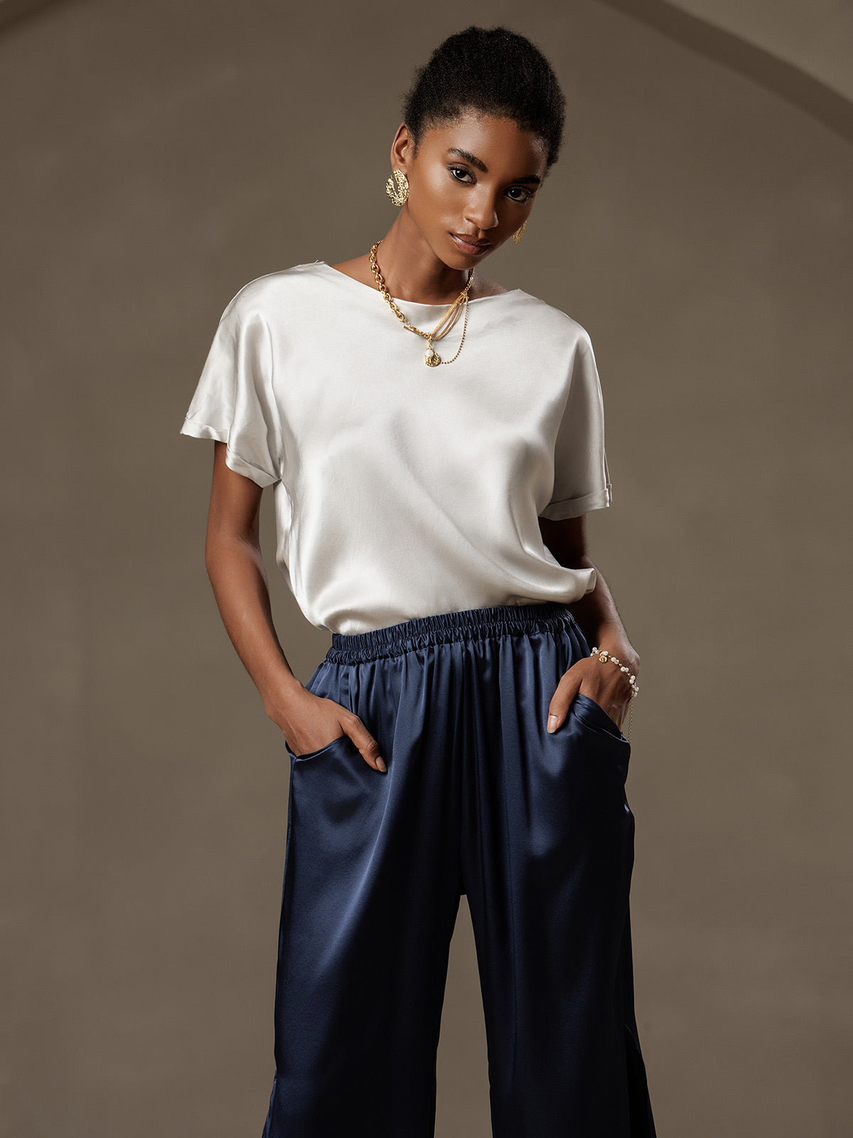 [Gris Claro] SilkSilky-ES 19Momme Manga corta Cuello Barco Camisetas de Mujer 003