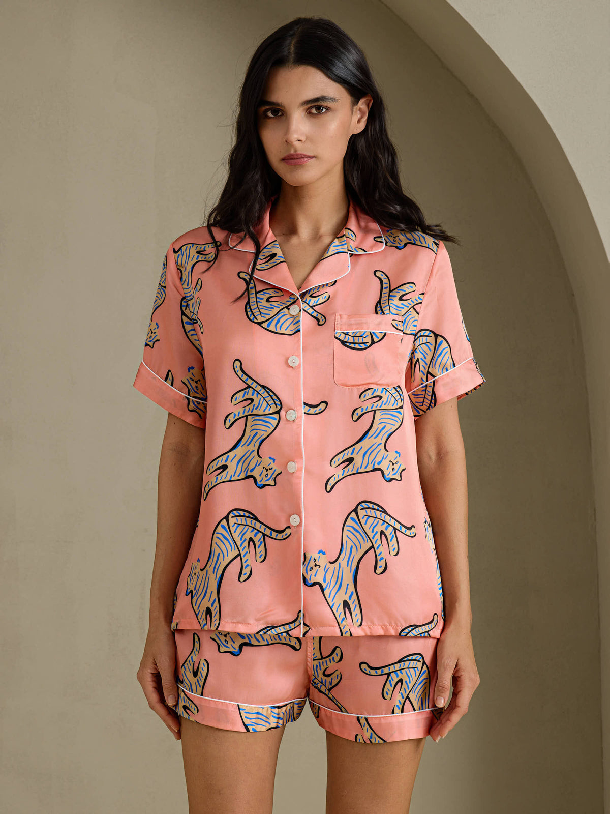 [Gato Rosa] SilkSilky-ES Short Sleeve Lapel Collar Pijamas de mujer 001