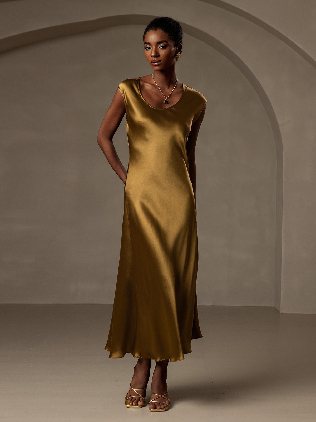 [Marrón] SilkSilky-ES 19Momme Seda Sin mangas Dress 004