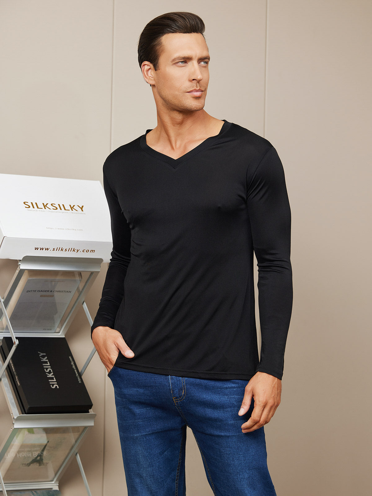 SilkSilky ES Tejido de seda Manga larga Cuello en V Camiseta de hombre Negro 003