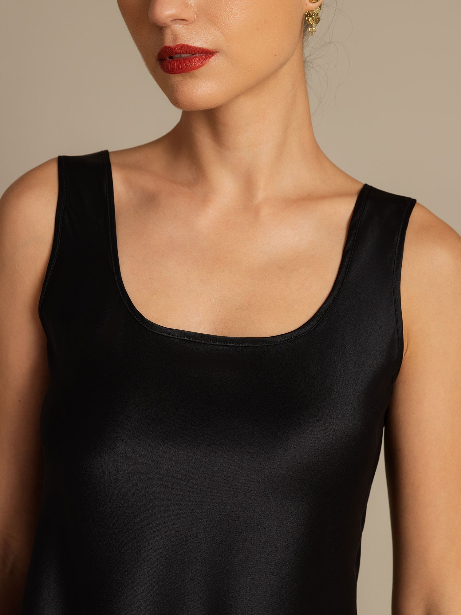 [Negro] SilkSilky-ES 19Momme Seda Cuello en U Top de tirantes 006,