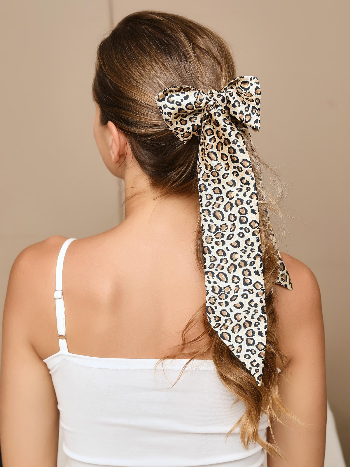 SilkSilky ES 19Momme Seda Pura Scrunchie Leopardo 004