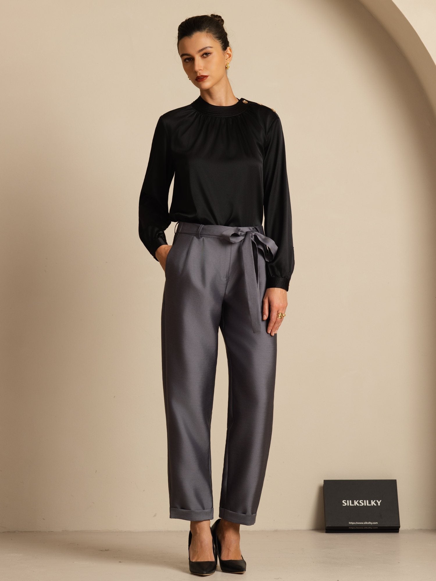 [Negro] SilkSilky-ES 19Momme Seda Manga larga Cuello Redondo Blusa 006