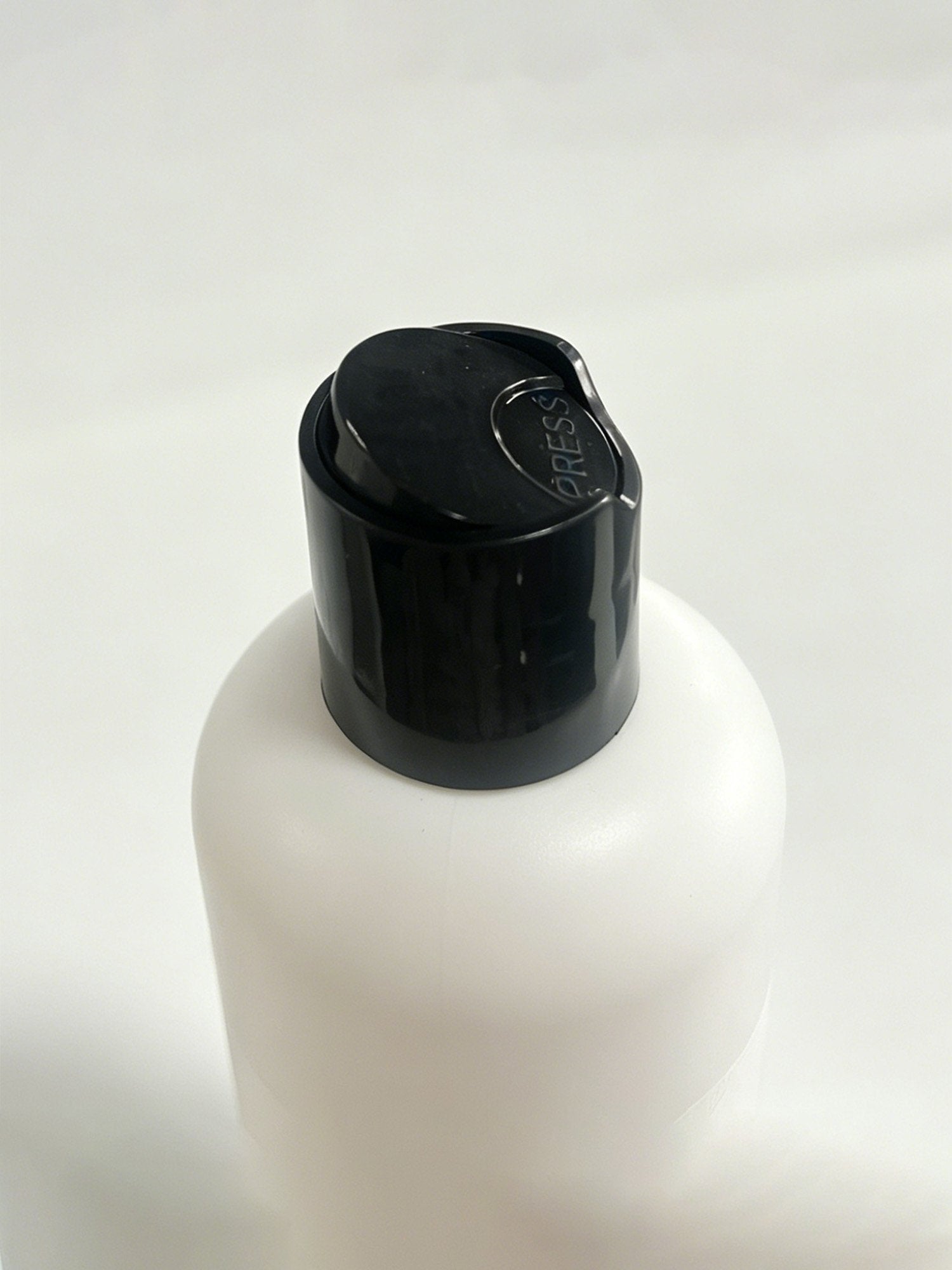 [Blanco] SilkSilky-ES Detergente para Ropa 002