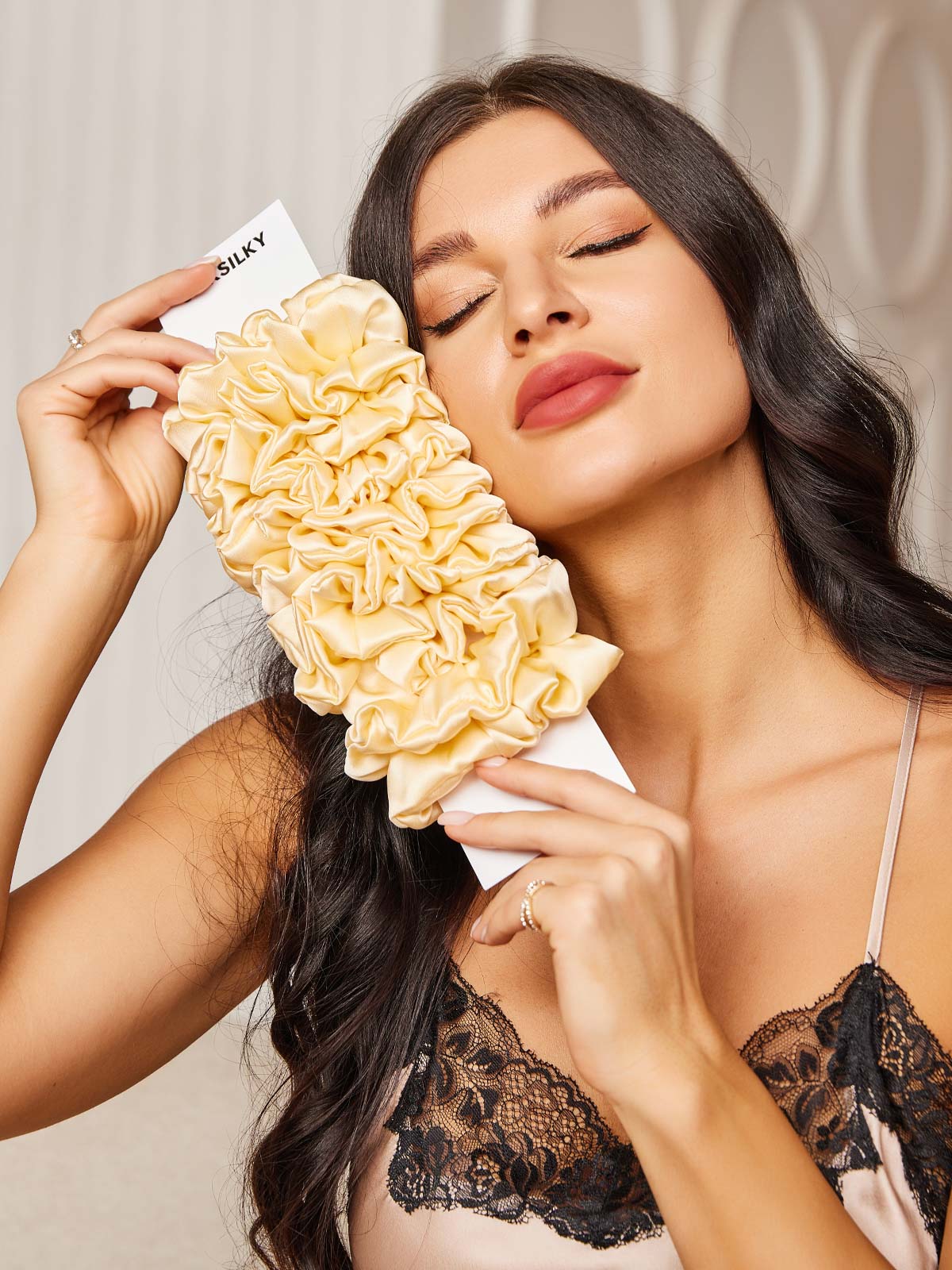 [Amarillo Claro] SilkSilky-ES 19Momme Seda Pura Scrunchie 001