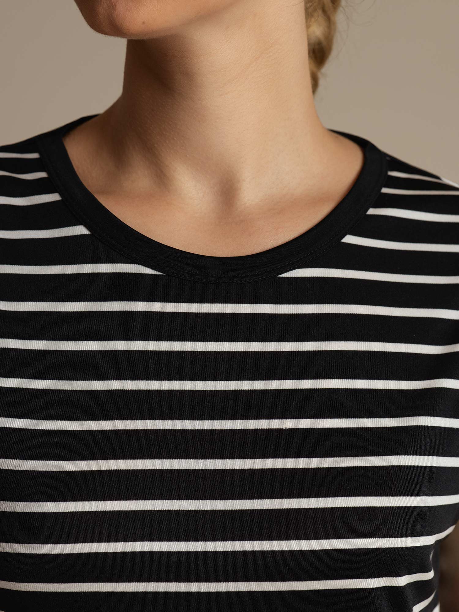 [Raya Negra] SilkSilky-ES Sin mangas Cuello Redondo Top de tirantes 006