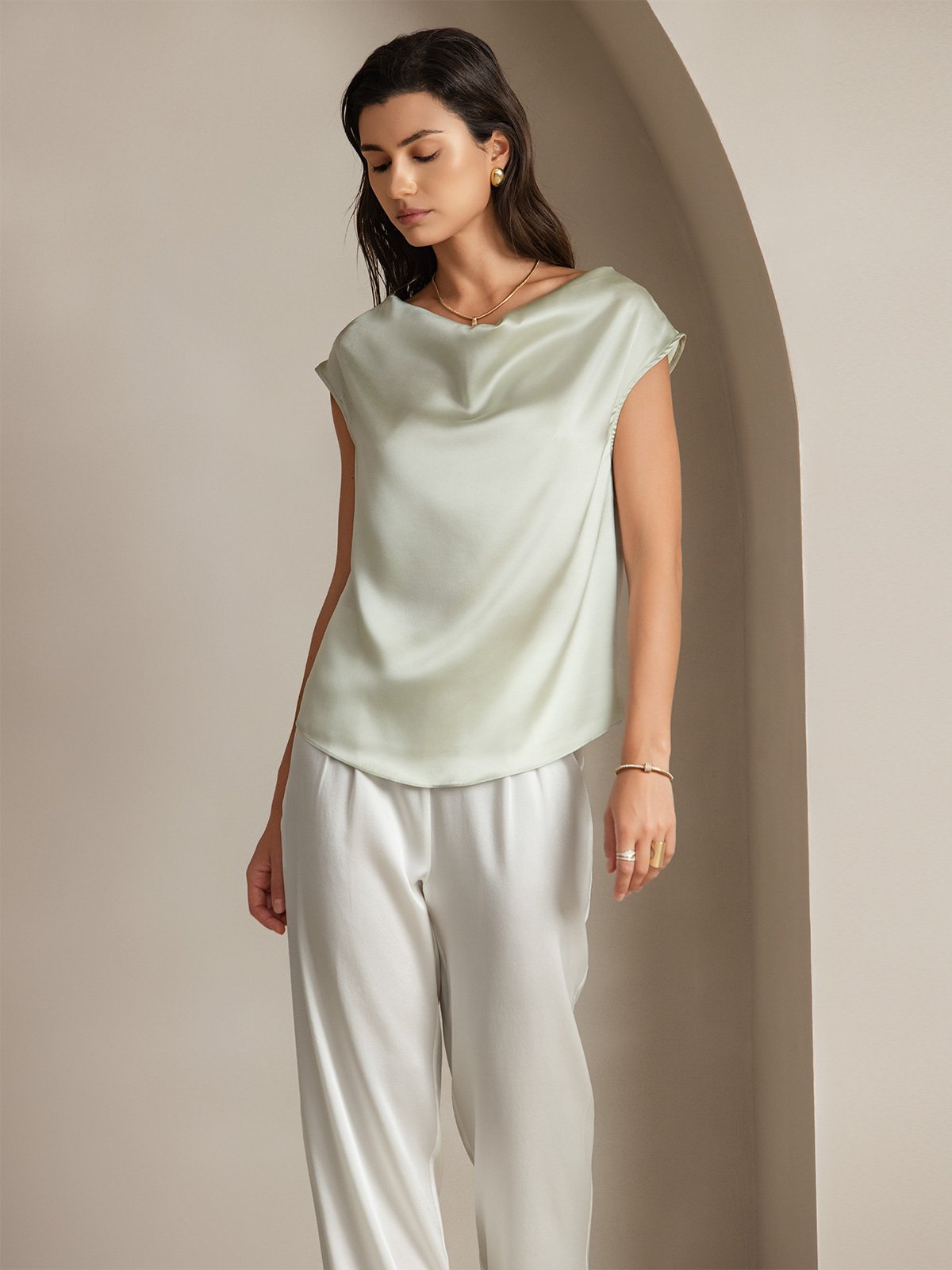 [Verde Claro] SilkSilky-ES 19Momme Seda Escote Caído Camisetas de Mujer 003