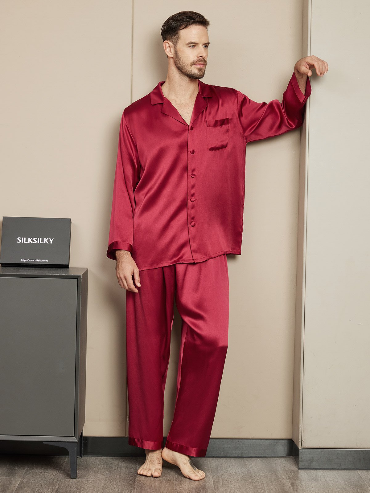 SilkSilky ES Seda Pura Manga larga Mens Pajamas Vino 004