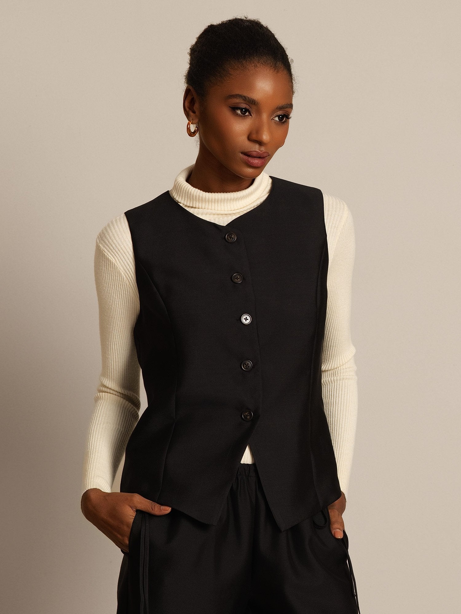 [Negro] SilkSilky-ES 32Momme Silk-Wool Blend Womens Vest 007,