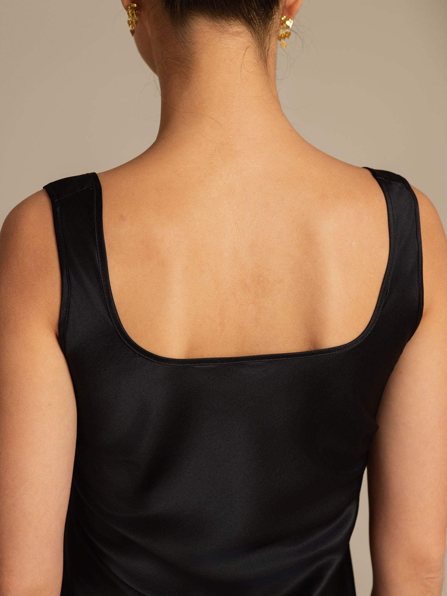 [Negro] SilkSilky-ES 19Momme Seda Cuello en U Top de tirantes 007,