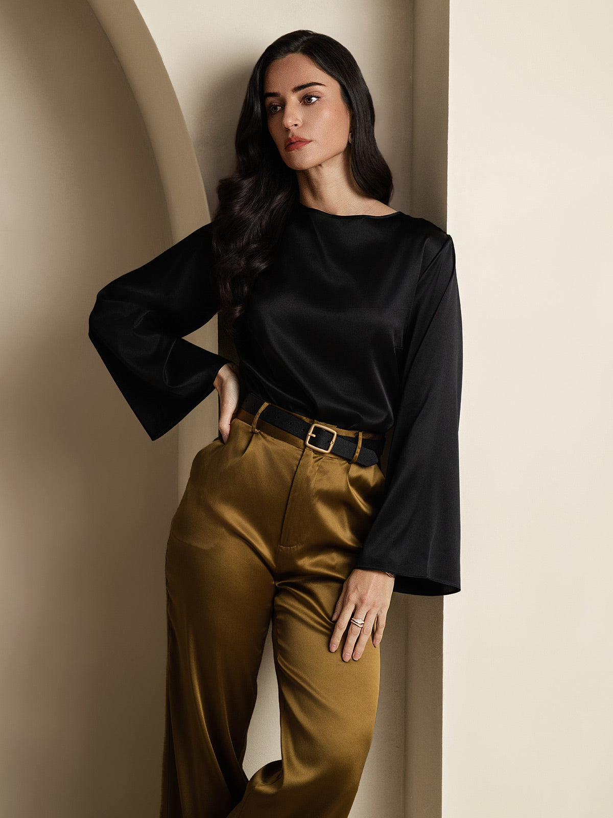 [Negro] SilkSilky-ES 19Momme Seda Womens T-Shirt 006