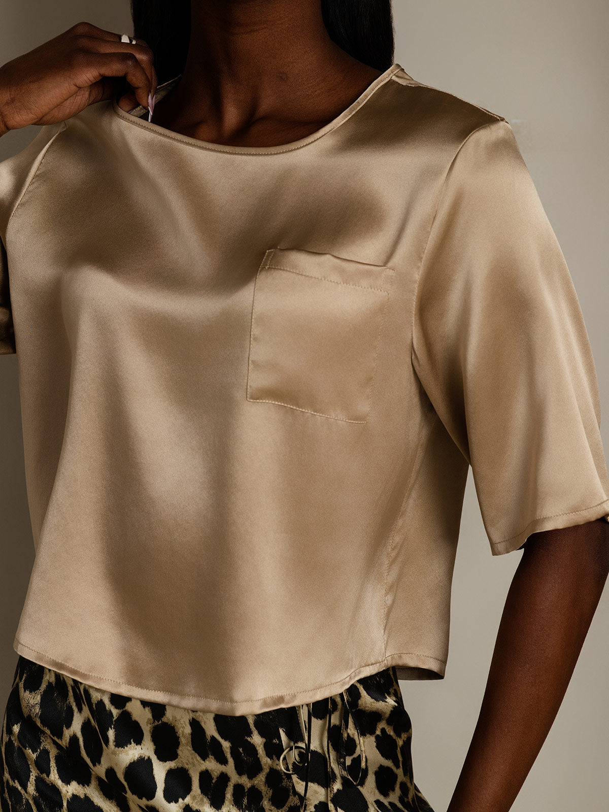[Champán] SilkSilky-ES Seda Pura Cuello Barco Camisetas de Mujer 008