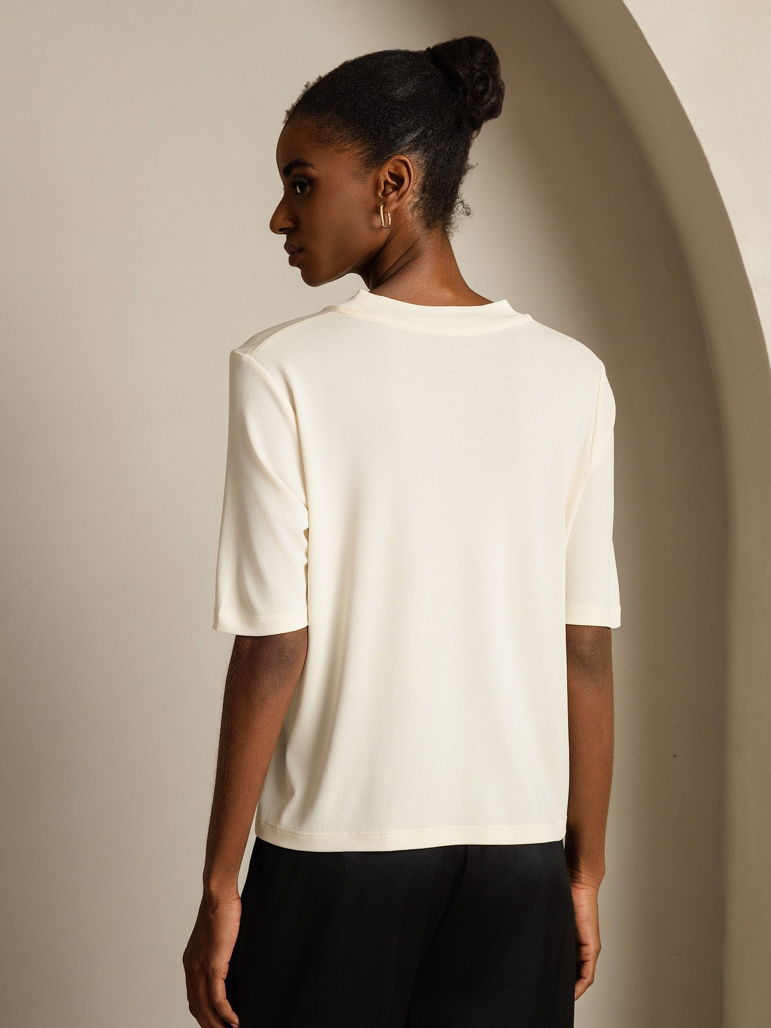[Beige] SilkSilky-ES Seda Pura Womens T-Shirt 002