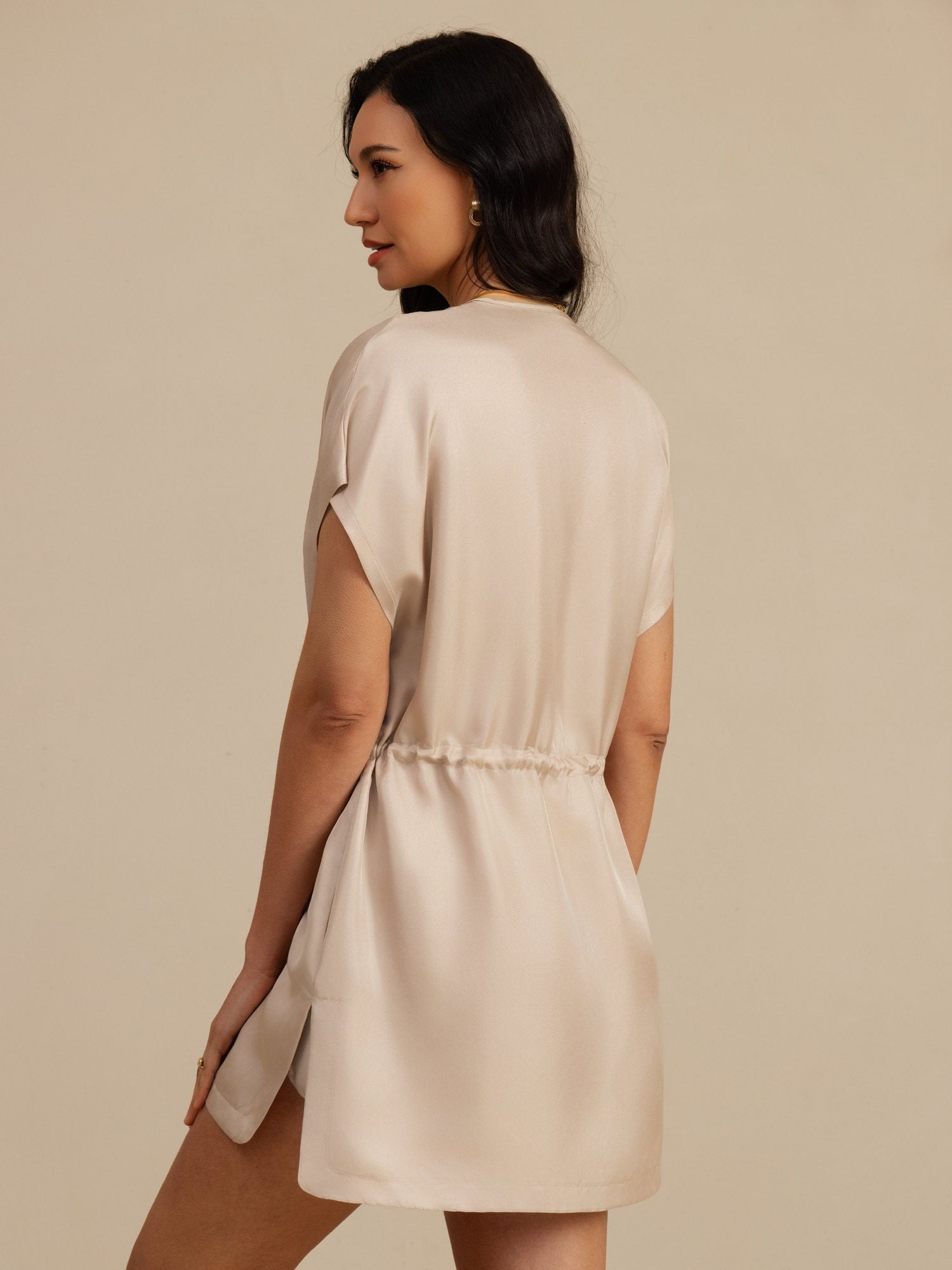 [Marrón Claro] SilkSilky-ES 18Momme Manga Casquillo Cuello Henley Vestido 002