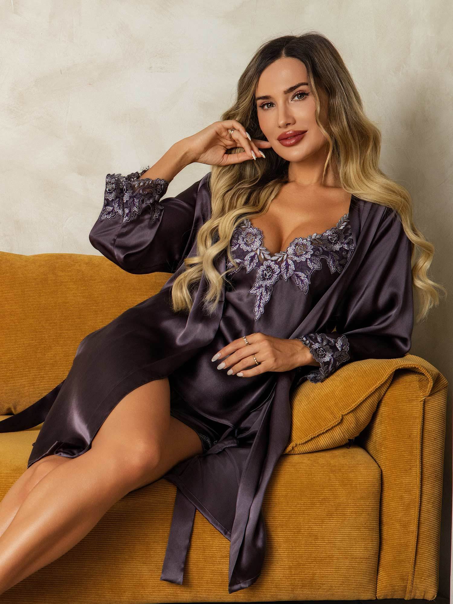 [GrisPúrpura] SilkSilky-ES Seda Pura Cuello en V Conjunto de camisón y bata 005