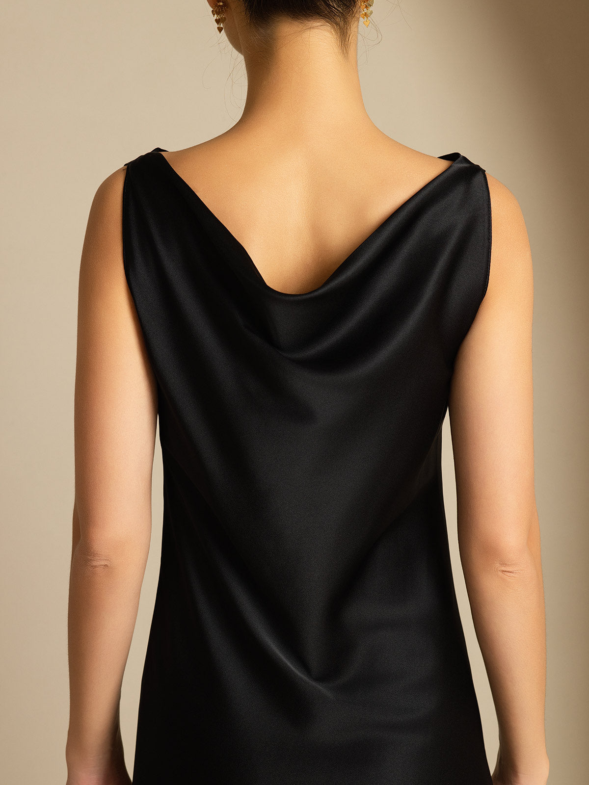 [Negro] SilkSilky-ES 19Momme Seda Dress 004