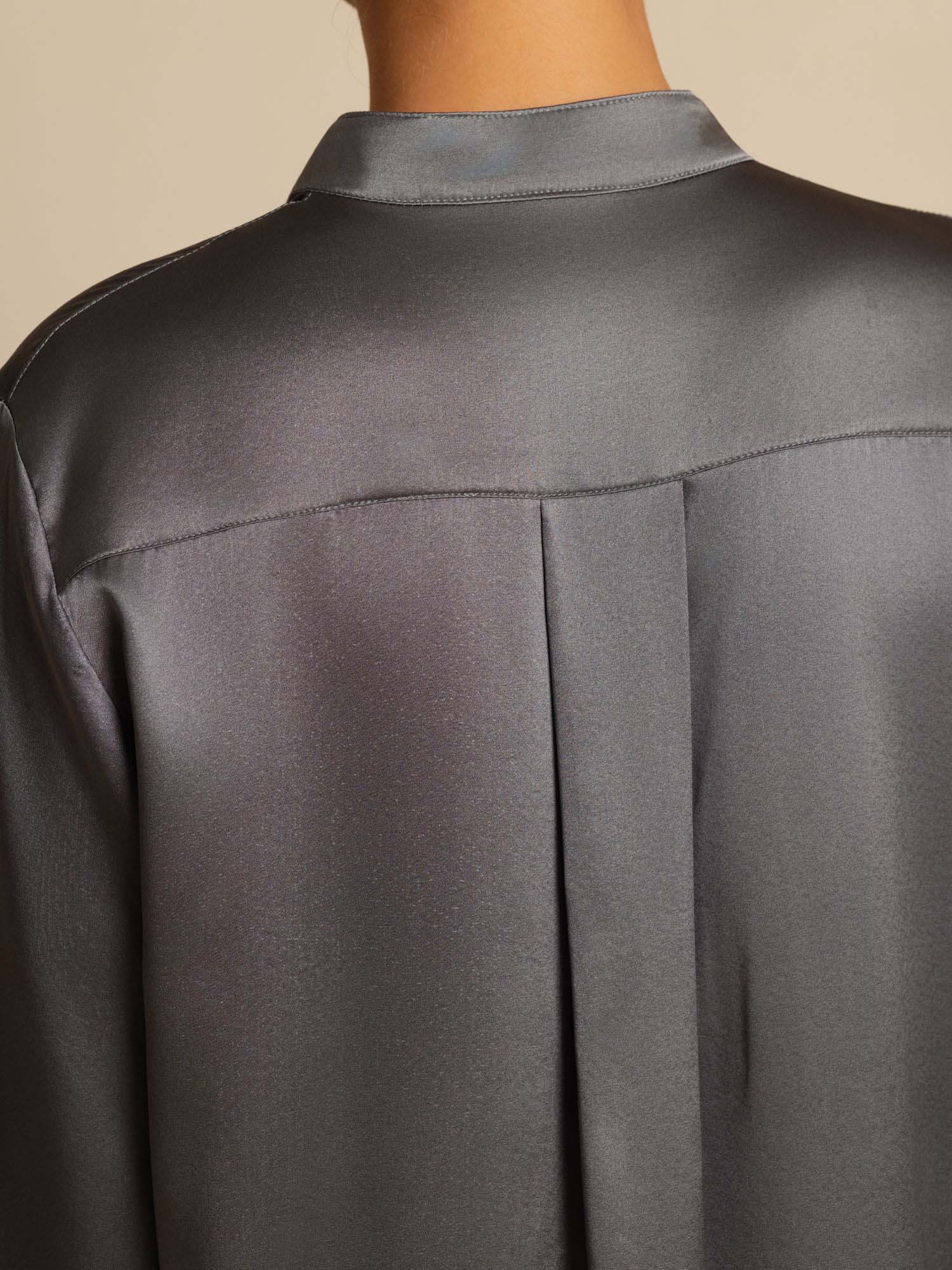 [Gris Oscuro] SilkSilky-ES 19Momme Seda Manga larga Cuello Alto Blusa 007