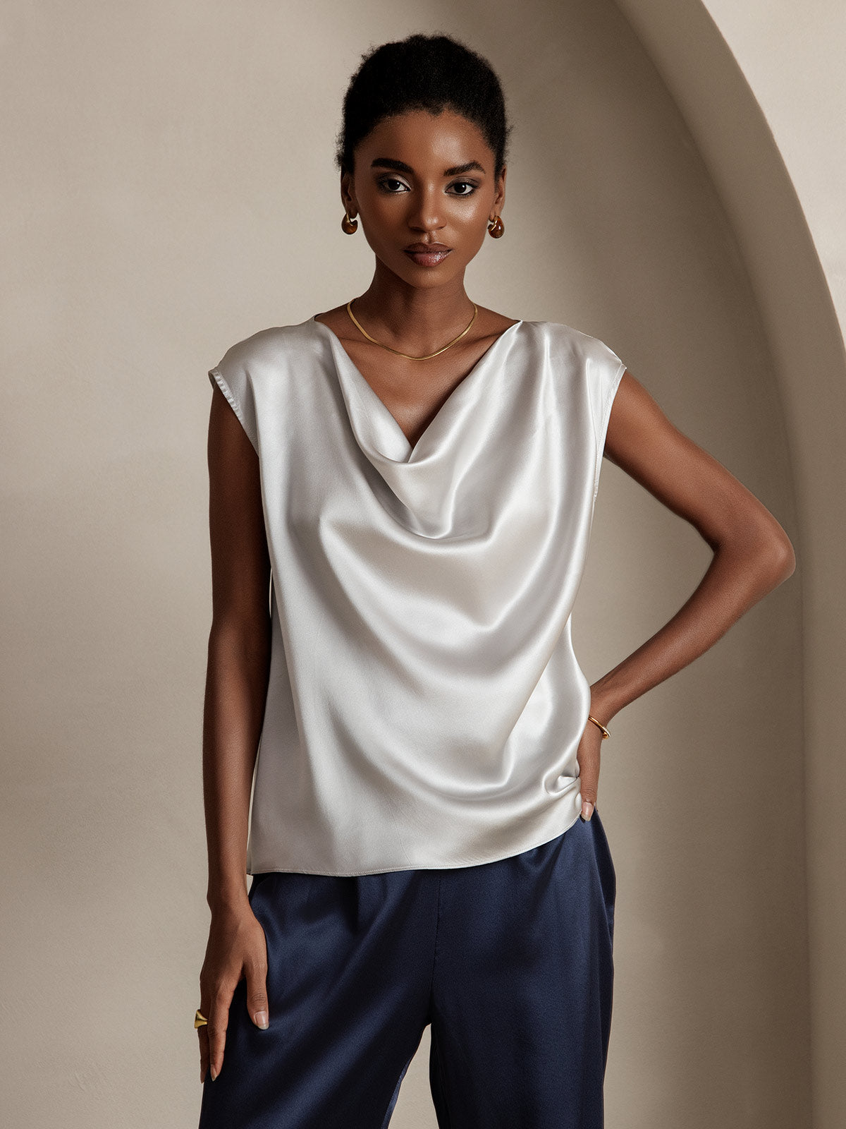 [Gris Claro] SilkSilky-ES 19Momme Seda Escote Caído Camisetas de Mujer 001