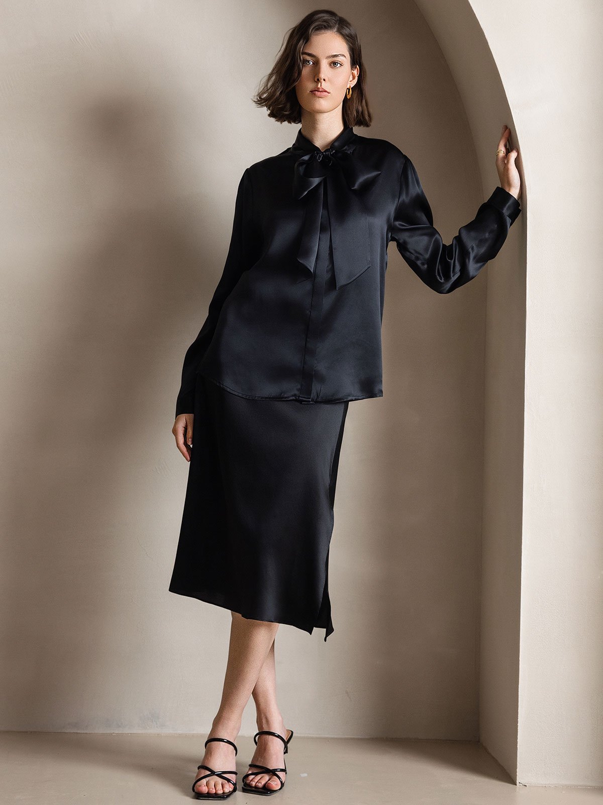 [Negro] SilkSilky-ES 19Momme Seda Manga larga Blouse 005