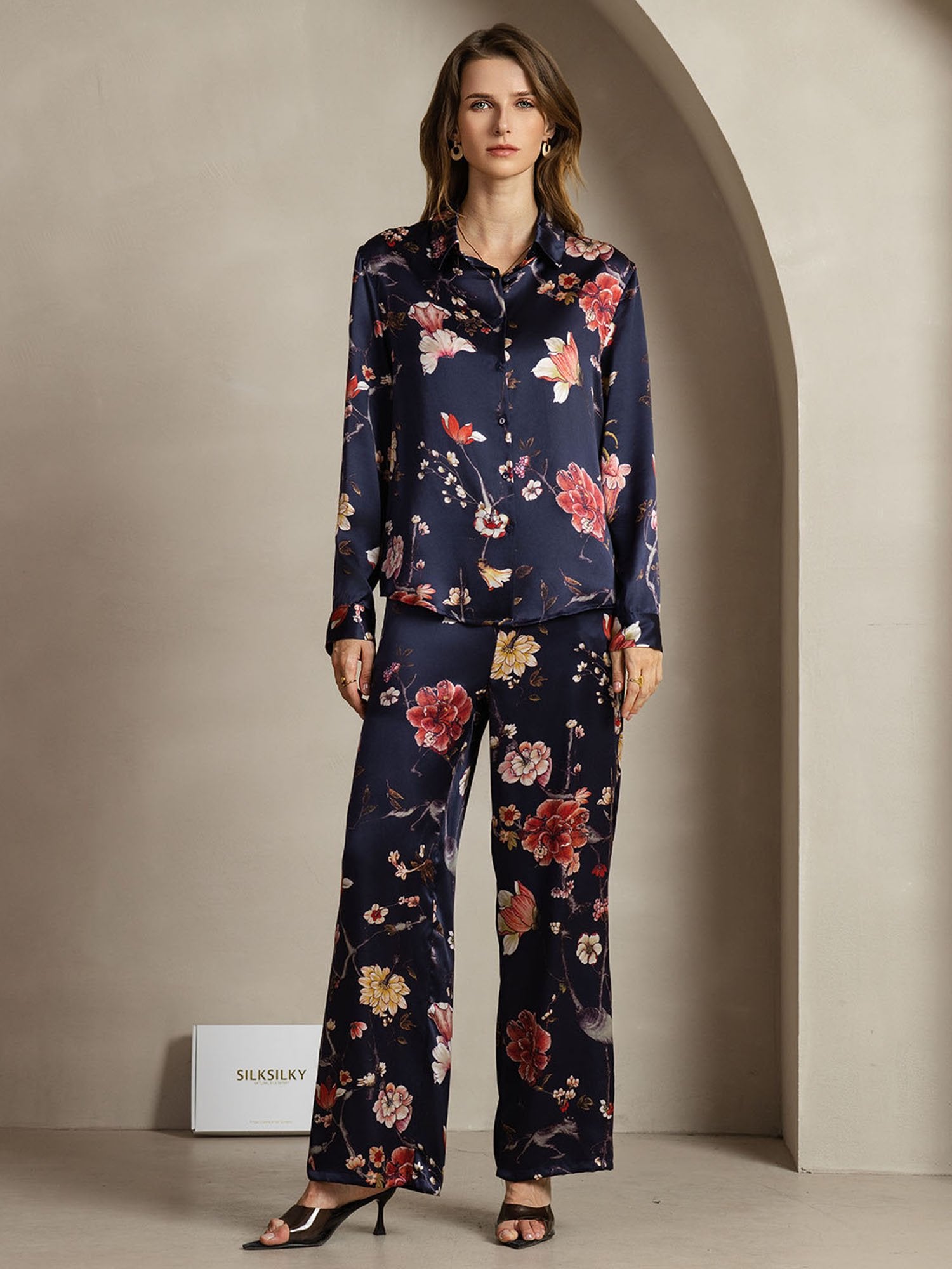 [FloralAzulMarino] SilkSilky-ES 19Momme Seda Lapel Collar Women''s Outfit Sets 001